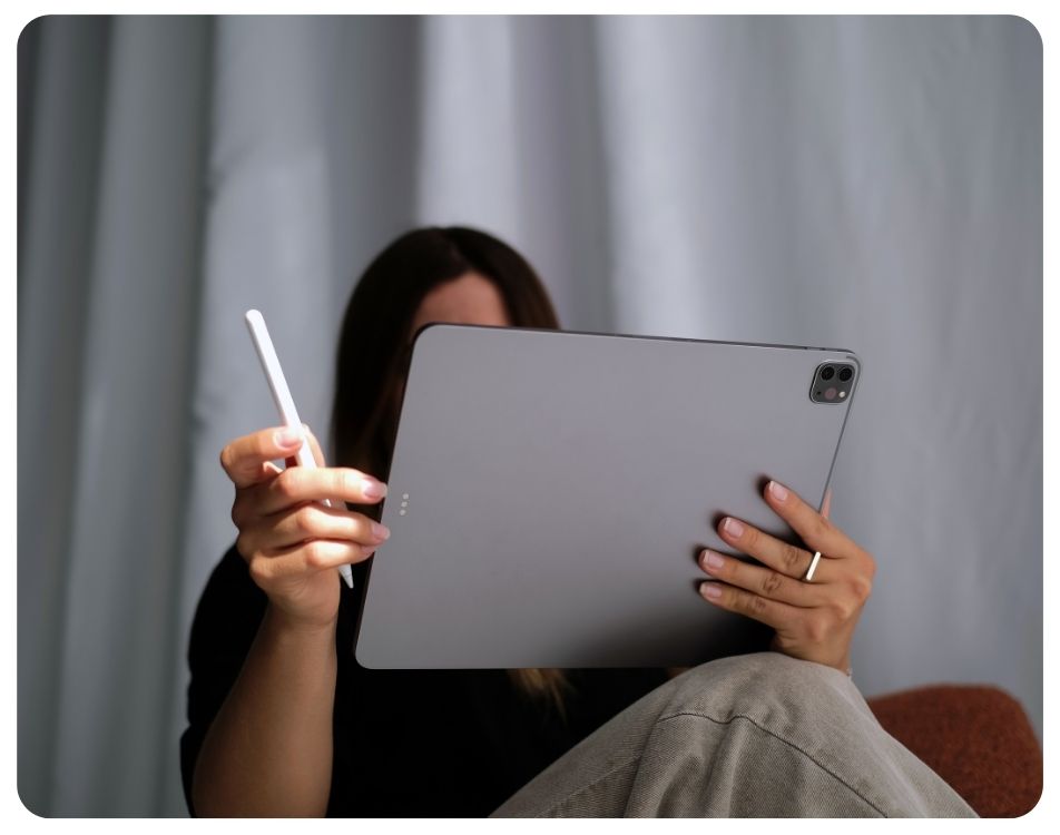 TCL NXTPAPER - Innovatív „papír képernyő” technológia és a kijelzővédelem